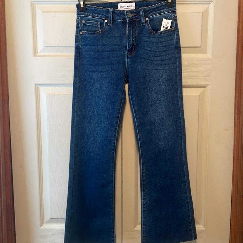 NWT.. Etienne Marcel Crop Flare Jeans